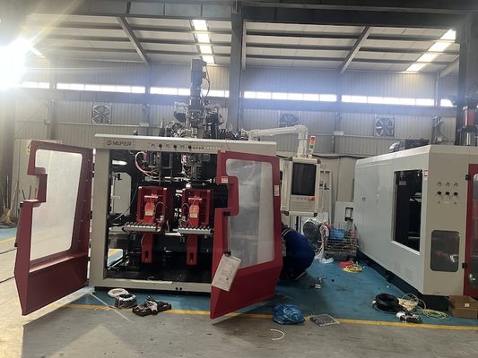 FOUR Layer Extrusion Molding Machine with Bimetalic Screw Barrel Customizable Plastic Production