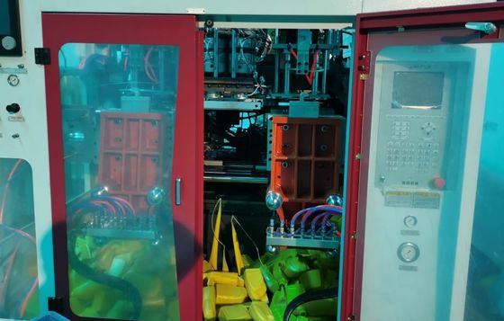 Three Layer HDPE 1L Lubricant Bottle Blow Molding Machine