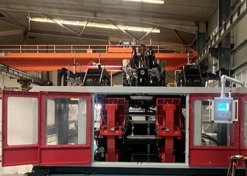 Extrusion Molding Machine for Granules Applicable Materials PE PP PVC PA Max Product Volume 5L State-of-the-Art Design